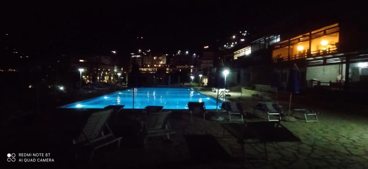 Matthews Beach House Vlorë Exterior foto